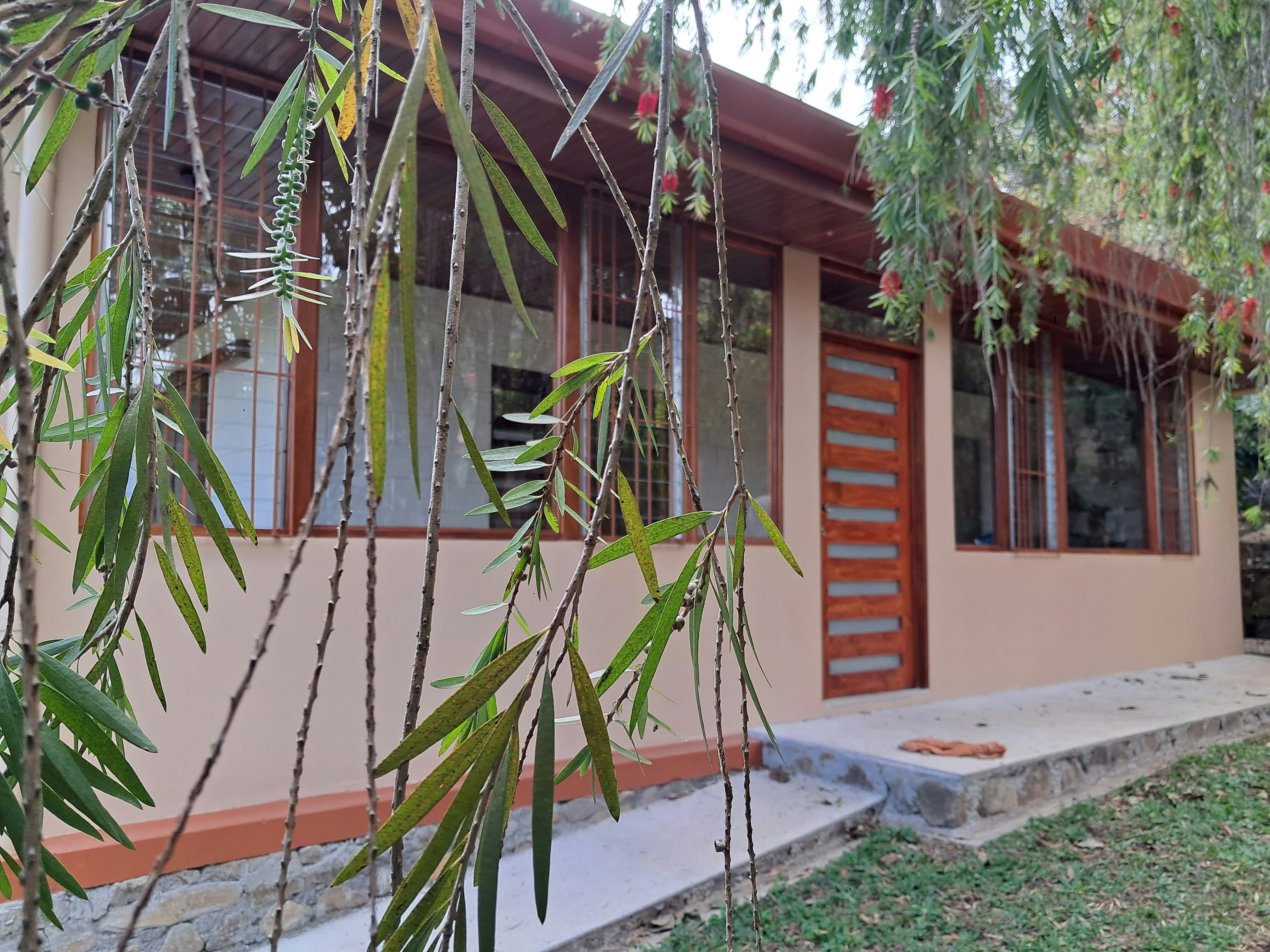 Casa con amplitud y privacidad