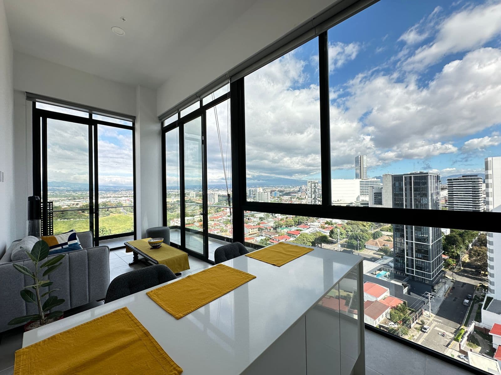 Apartamento en Ciudad de San José · 1 hab · 43 m² — easyrent