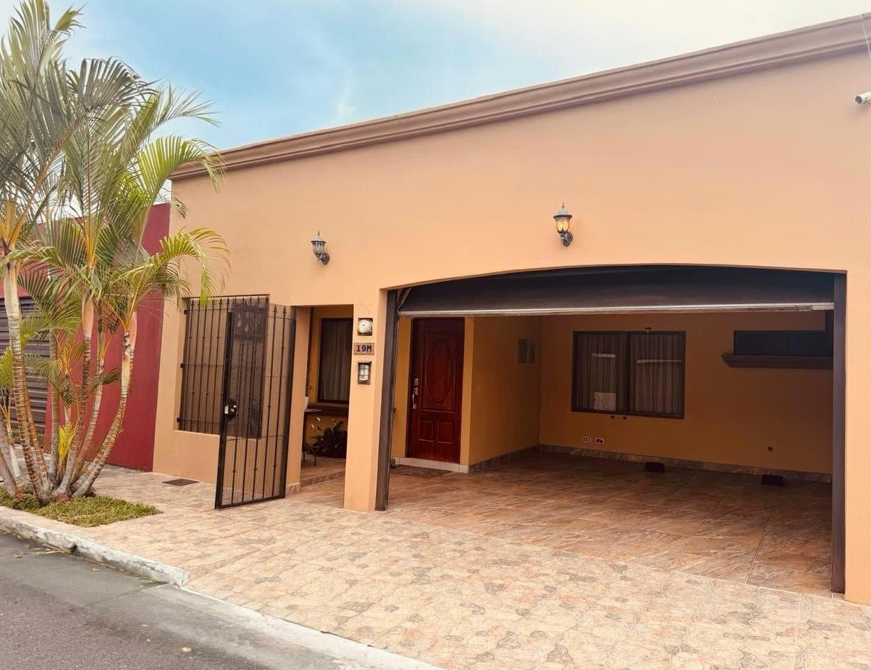 House in Concepción · 3 bd · 145 m² — easyrent