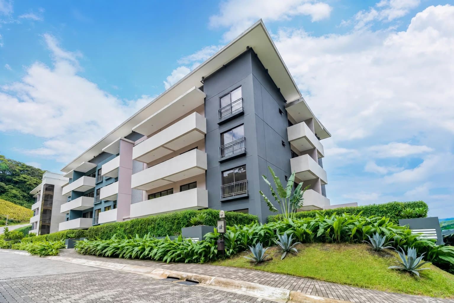 Apartamento en Ver anuncios similares · 1 hab · 86 m² — easyrent